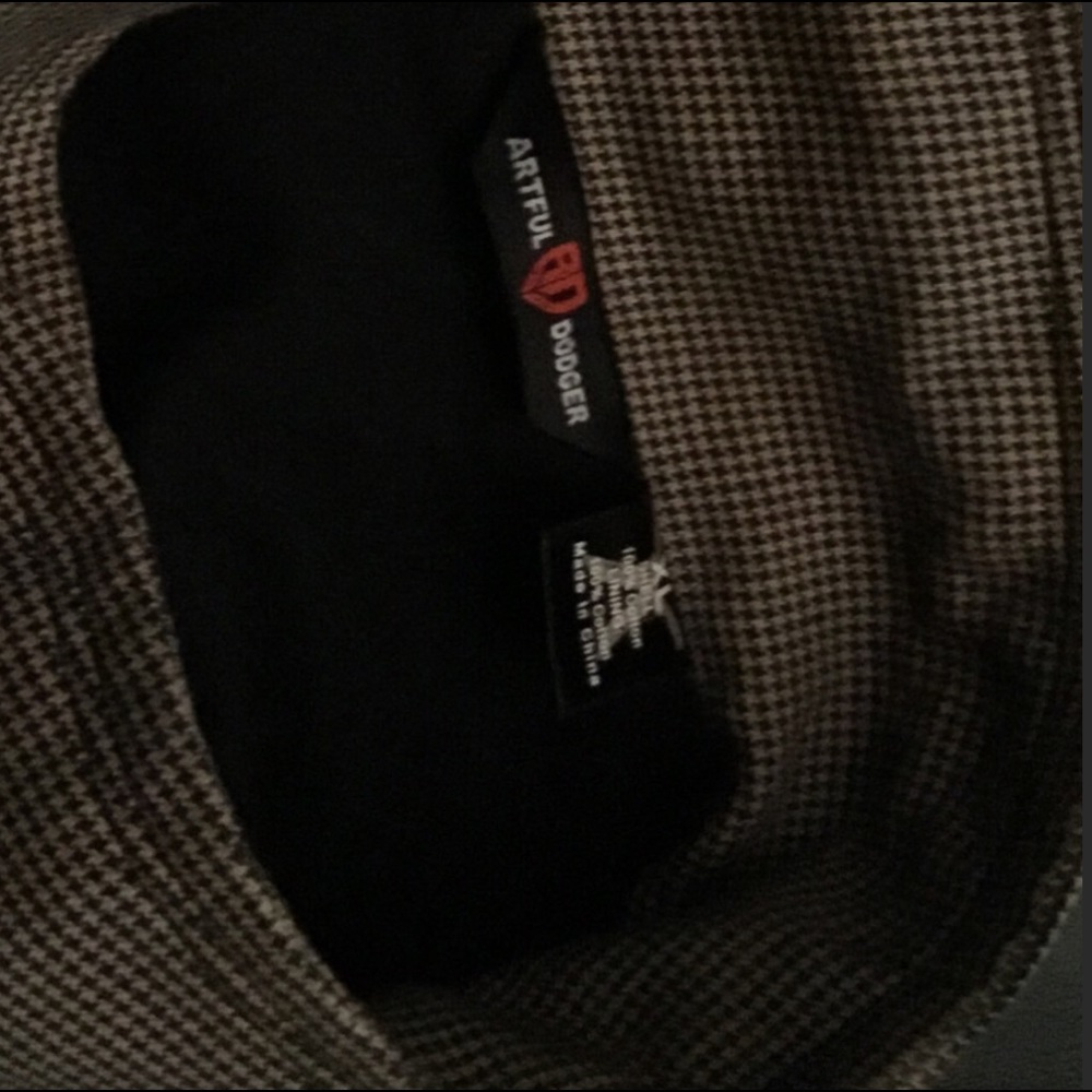 Embroidered light weight Jacket - Picture 3 of 3